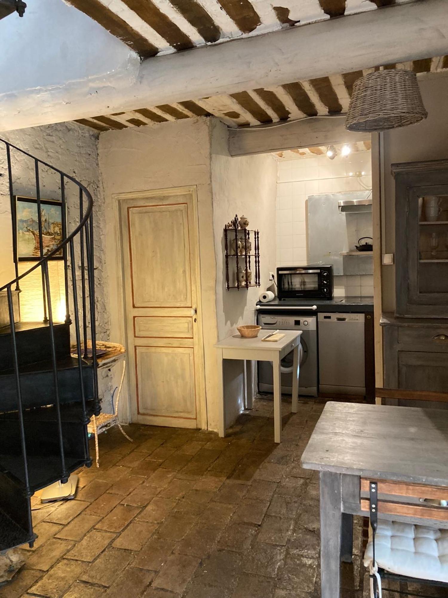Campagne Baudeloup Bed and Breakfast LʼIsle-sur-la-Sorgue Exteriör bild