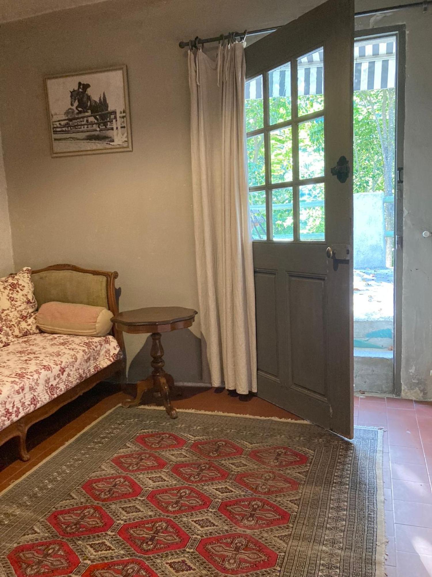 Campagne Baudeloup Bed and Breakfast LʼIsle-sur-la-Sorgue Exteriör bild