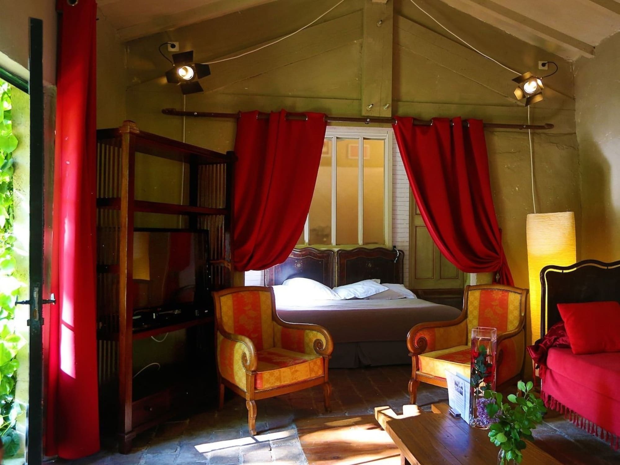 Campagne Baudeloup Bed and Breakfast LʼIsle-sur-la-Sorgue Exteriör bild